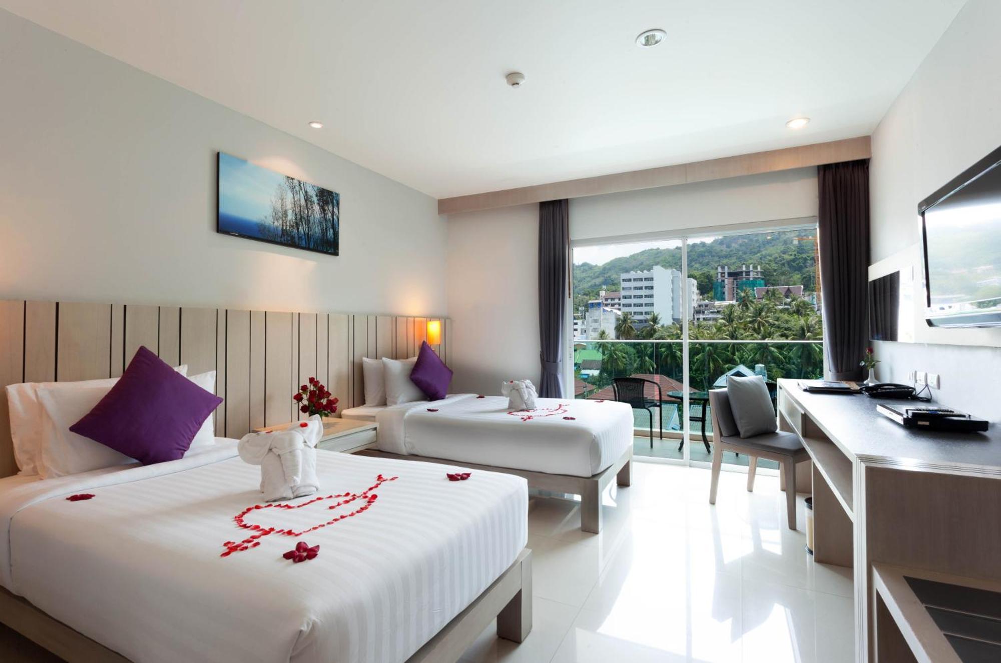 Andakira Hotel - Sha Extra Plus Patong Eksteriør billede